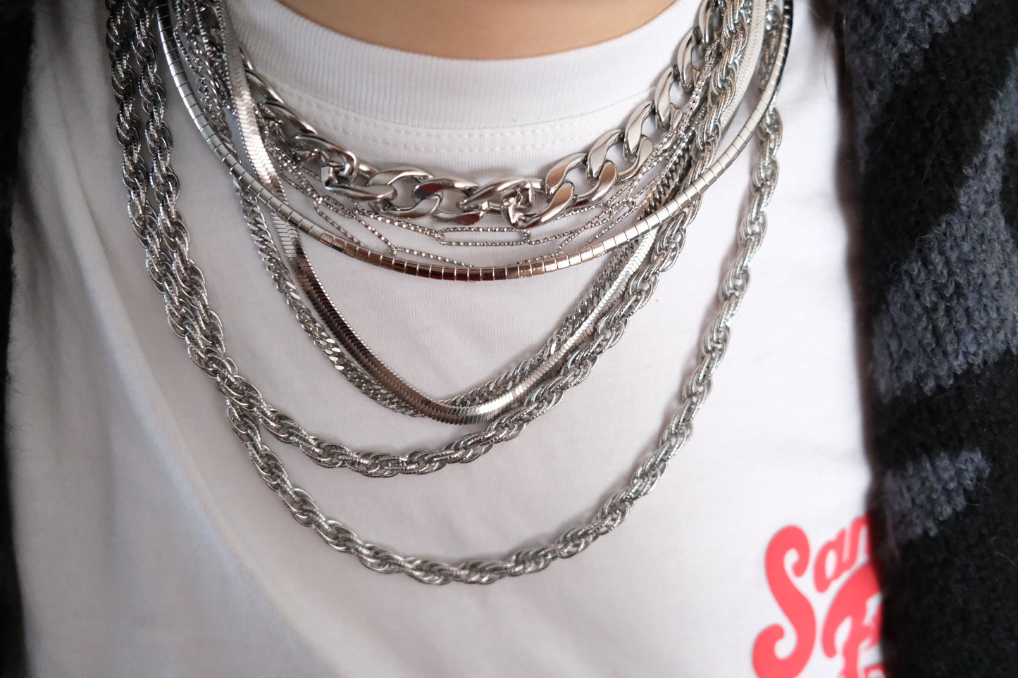 Silver paperclip chain N11