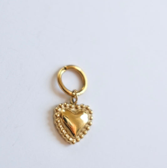 Sacred love charm C12