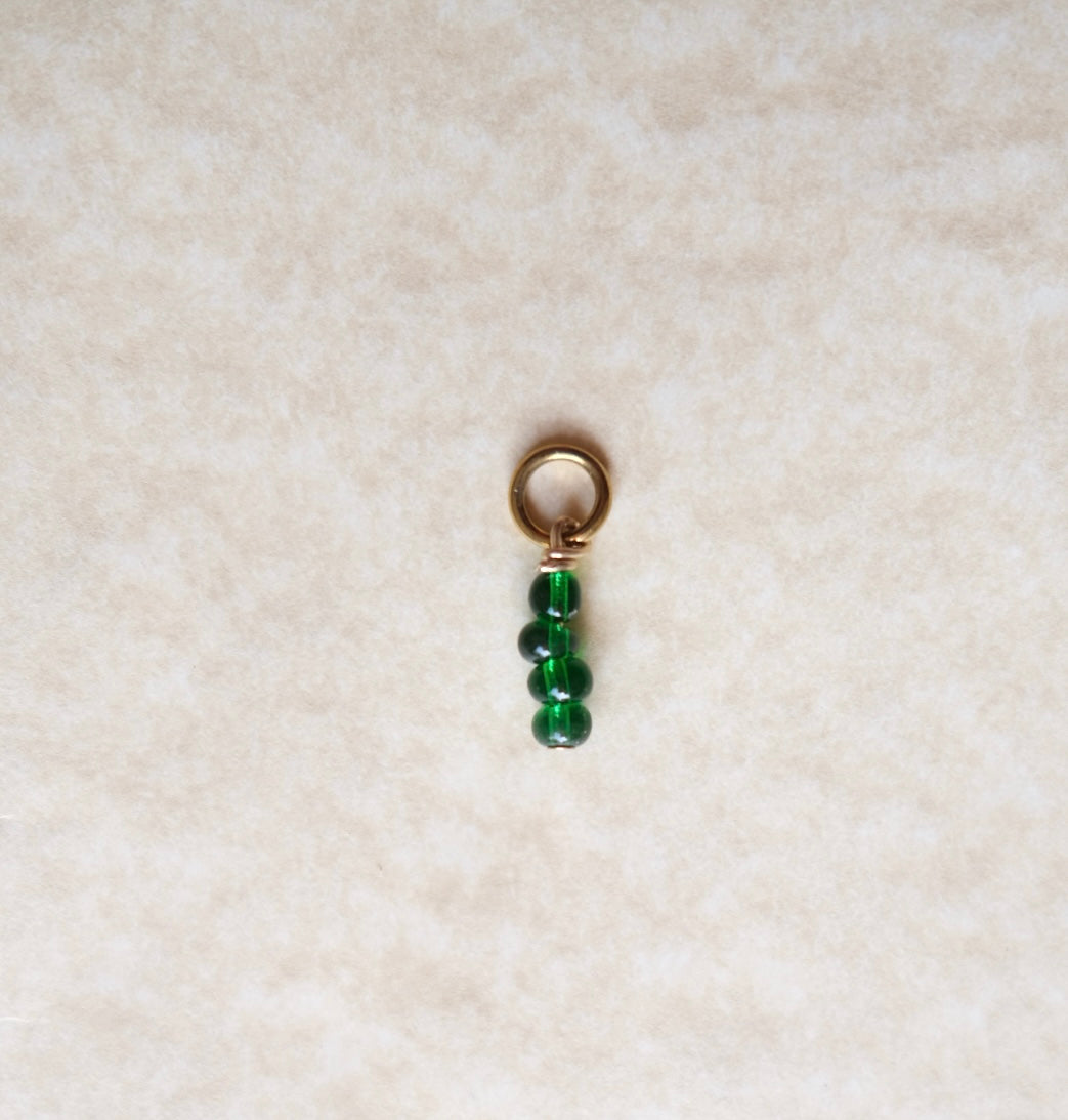 Green bar charm C83