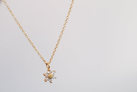 Lily necklace N24