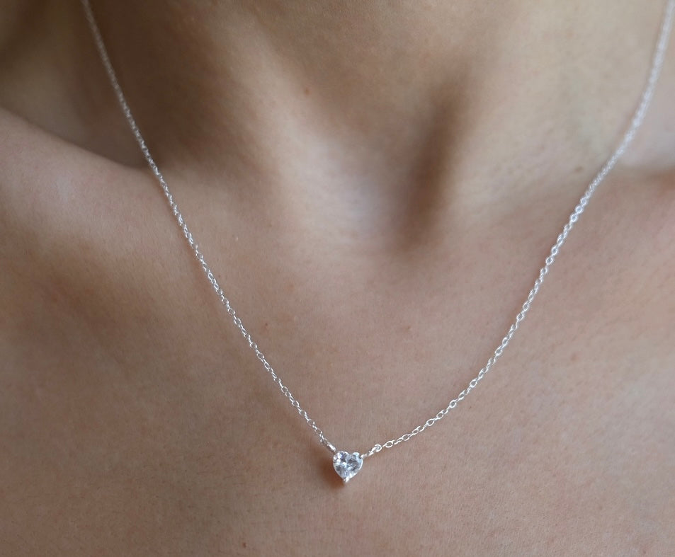 Tiny amore necklace N3